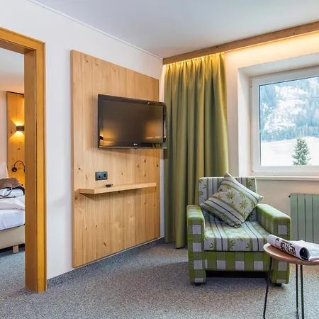 Naturhotel Falknerhof Szálloda