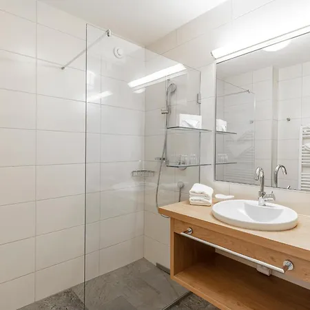 Naturhotel Falknerhof 4* Niederthai