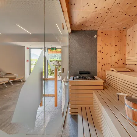 Naturhotel Falknerhof 4*