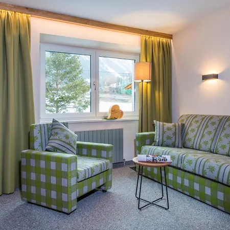 Naturhotel Falknerhof 4*