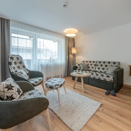 Hotell Falknerhof Niederthai