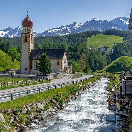 Naturhotel Falknerhof Niederthai