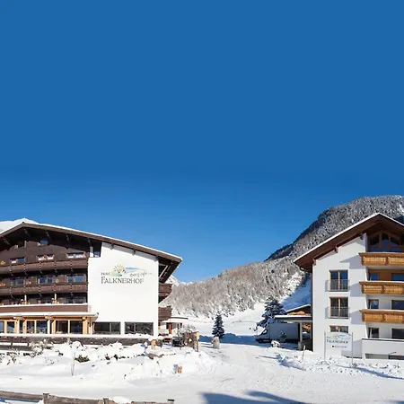 מלון Naturhotel Falknerhof 4*