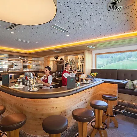 Hotel Naturhotel Falknerhof 4*