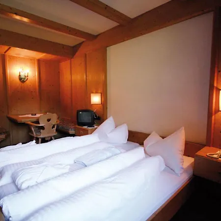 Falknerhof Hotel 4*