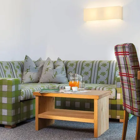 Naturhotel Falknerhof מלון 4*