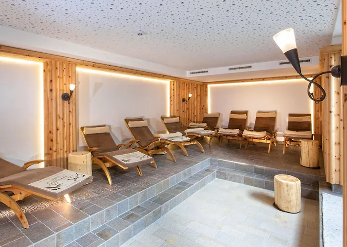 Falknerhof 4*