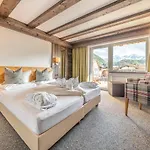 Hotel Falknerhof Niederthai