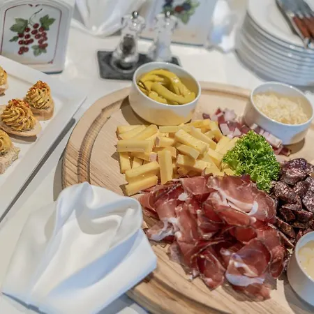 Falknerhof 4* Niederthai