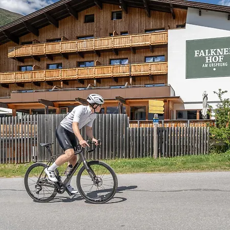 Naturhotel Falknerhof 4* Niederthai