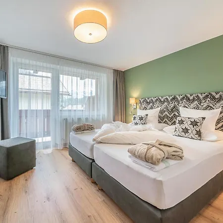 Naturhotel Falknerhof 4*