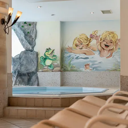 Naturhotel Falknerhof 4* ニーダートハイ