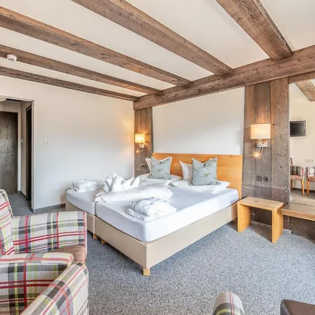 Naturhotel Falknerhof 4* ニーダートハイ