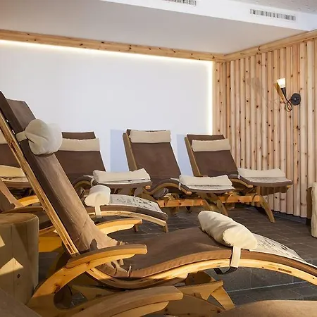 Falknerhof Hotel 4*